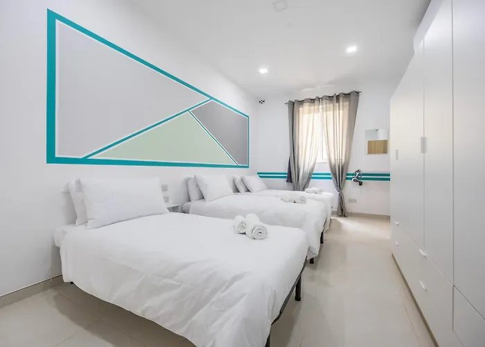 Holiday home Elegant & Modern House By Sf Homes - Close To The Three Cities And The Airport *