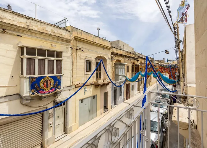 Elegant & Modern House By Sf Homes - Close To The Three Cities And The Airport *