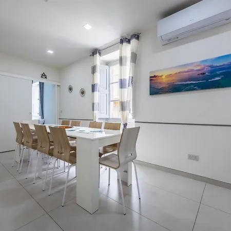 Elegant & Modern House By Sf Homes - Close To The Three Cities And The Airport Holiday home Tarxien