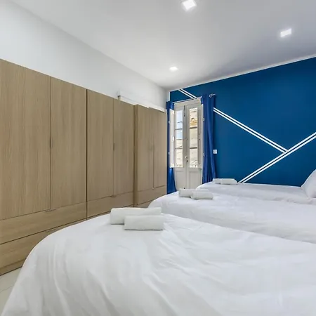 Holiday home Elegant & Modern House By Sf Homes - Close To The Three Cities And The Airport
