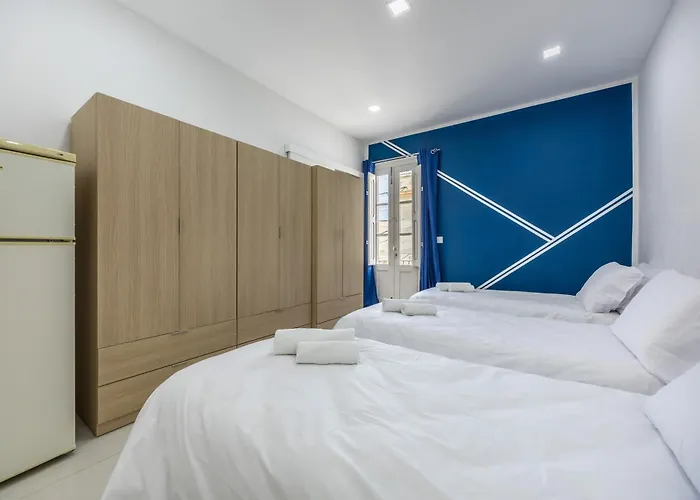 Holiday home Elegant & Modern House By Sf Homes - Close To The Three Cities And The Airport